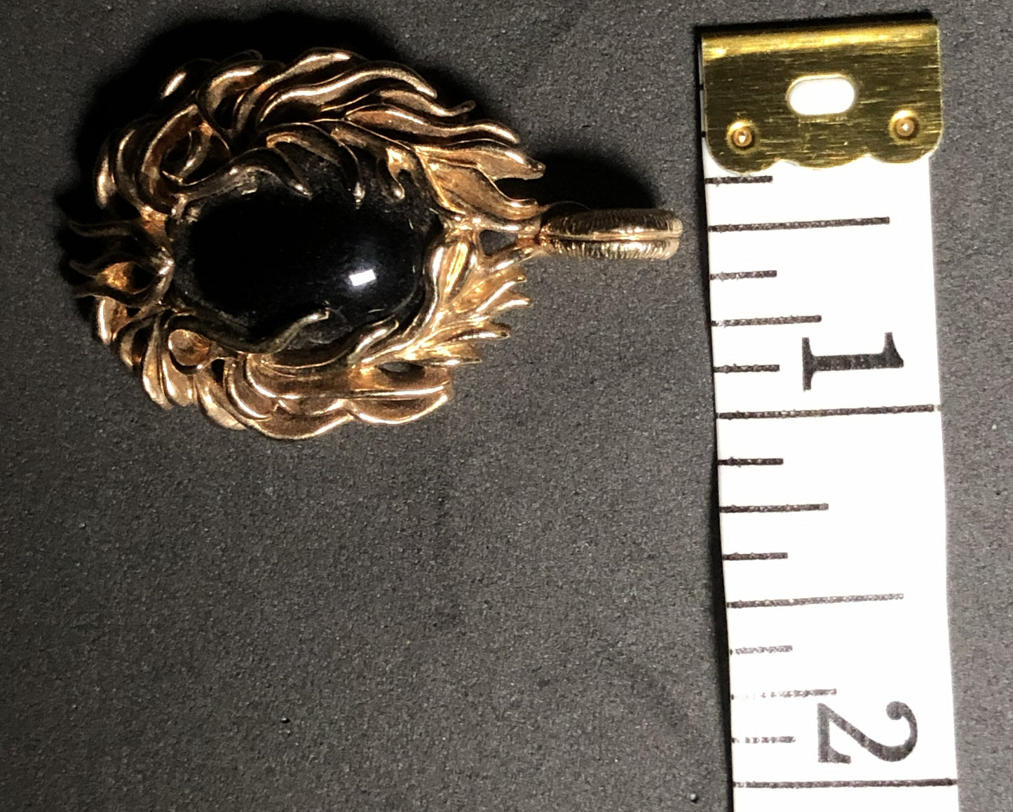 Vintage 70s Sarah Coventry Black Oval Gold-Tone Pendant